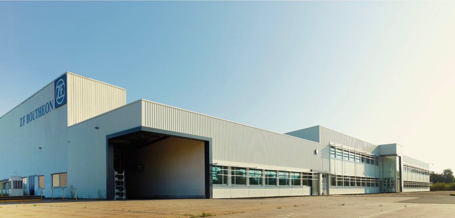 Rénovation de l’usine ZF à Andrézieux-Bouthéon, Loire (42)